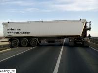 Imagine atasata: Accident TIR Centură Timișoara (3).jpg